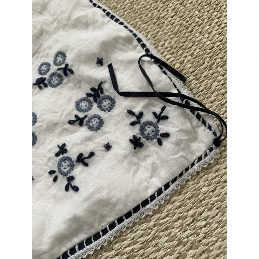 Vintage Lauren Ralph Lauren White Blue Floral Trim Embroidered Pillow Cases Sham